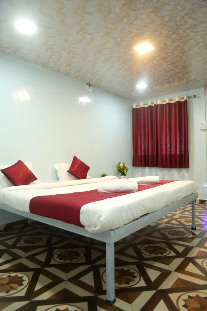 Appartement Dream House à Satara Extérieur photo